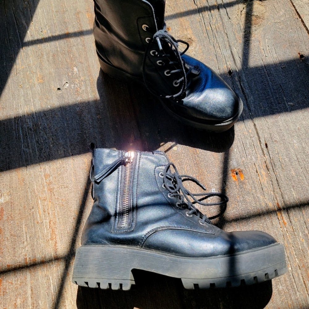 #GRUNGEAF Faux Leather H&M Combat Boots W/ sidezip
